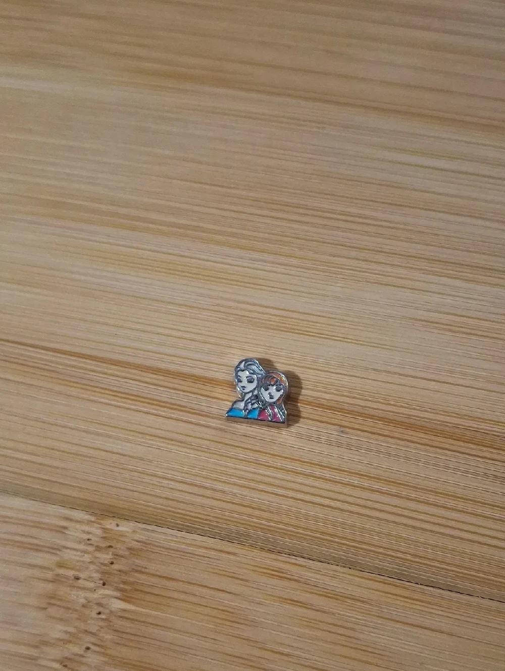 Floating locket charm - Elsa and Anna charm